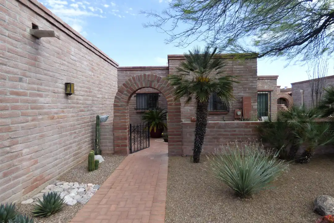 5300 N Montezuma Trail - View 3