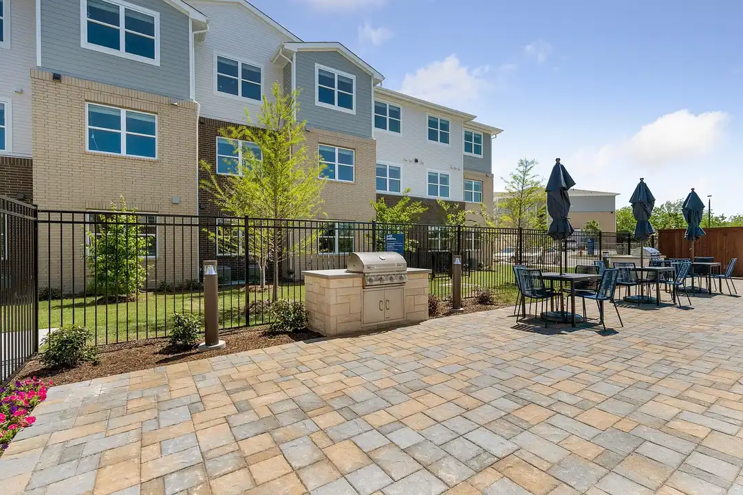 Apartment in Saginaw - View 3