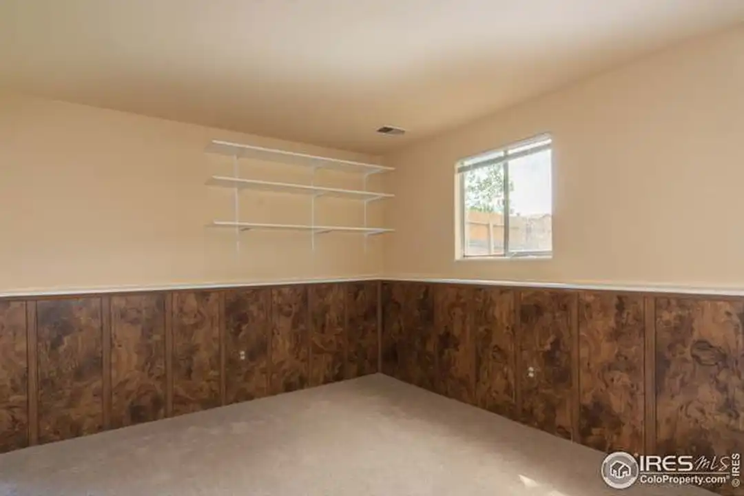 966 E 8th Ave - View 2