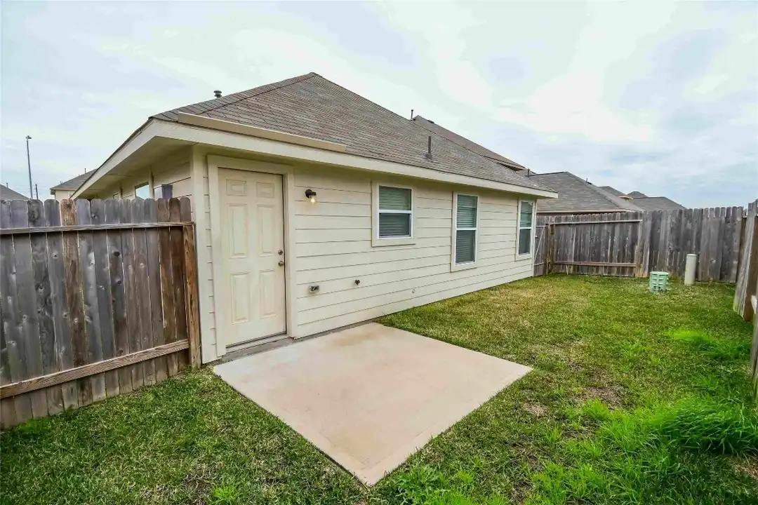 19031 Brescia Ln - View 2