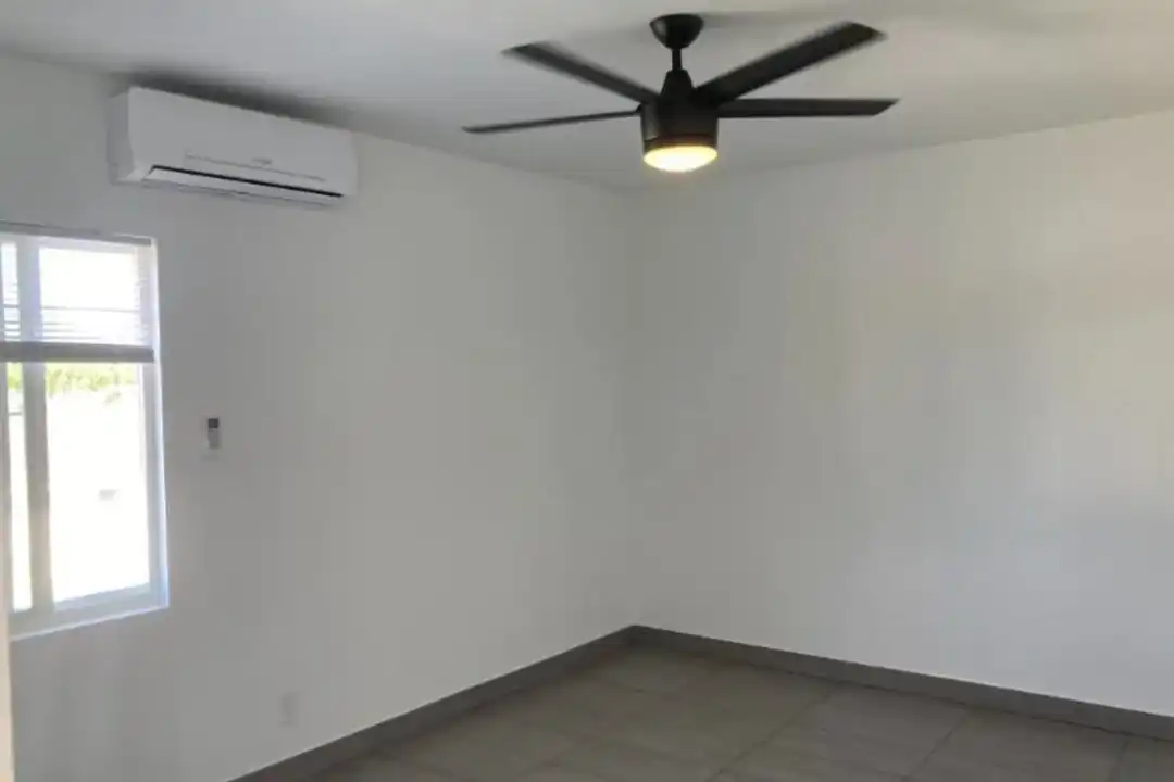 3201 Broadway unit 15 - More