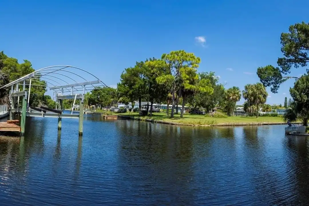 14820 Atlantic Ave - View 5