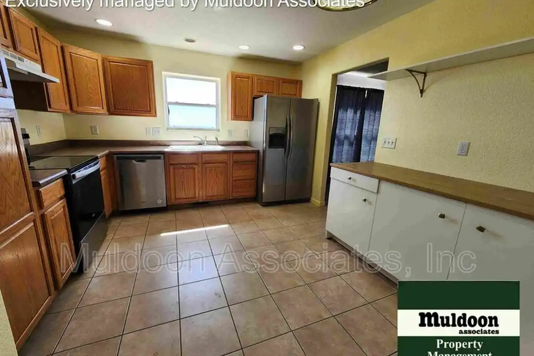 662 S Burro Dr - View 2