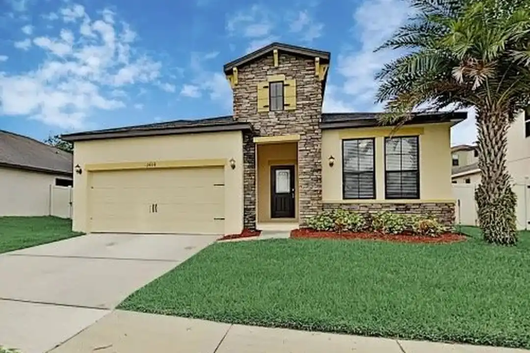 1414 Canopy Oaks Dr - View 4