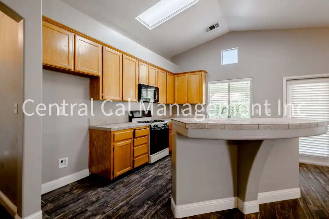 9912 Grand View Summit Dr - View 6
