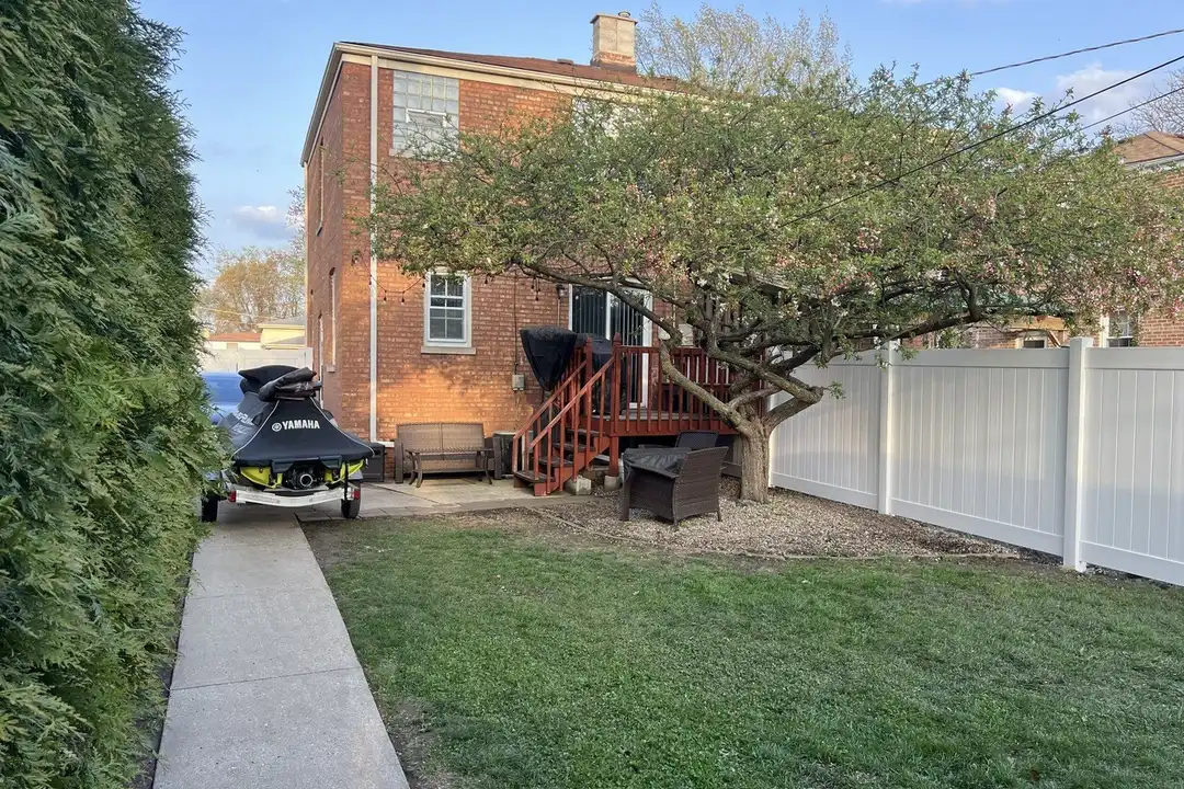 1748 Orchard St – photo 1 of 10