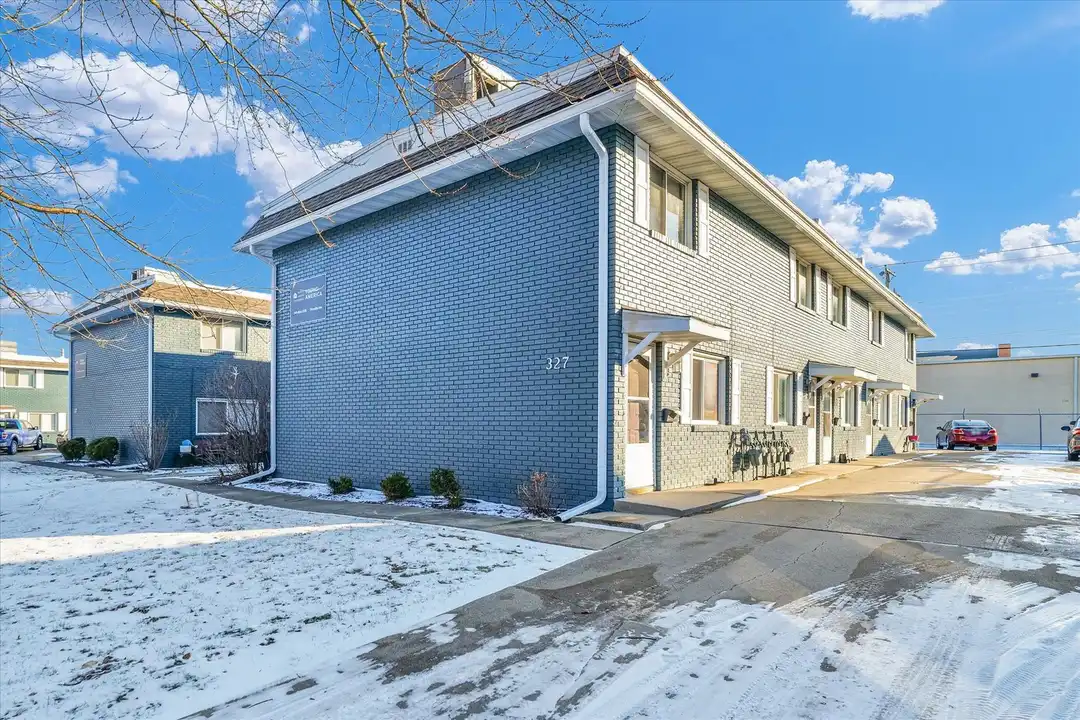 327 Riley Dr unit 2 – photo 1