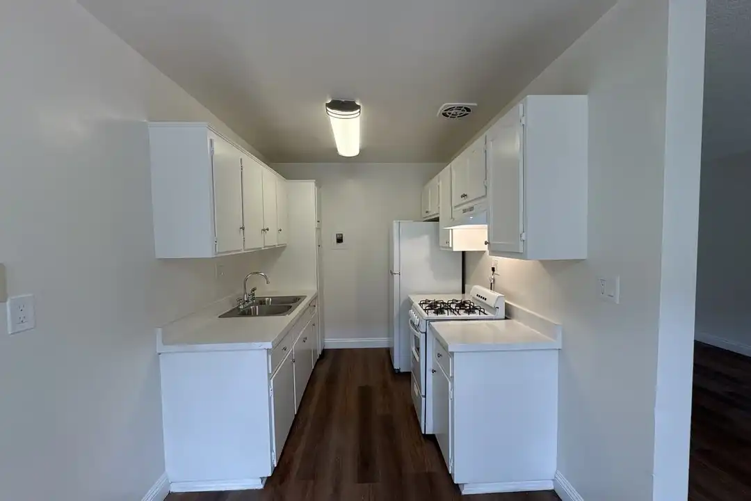 9781 Acacia Ave unit 10 - View 4