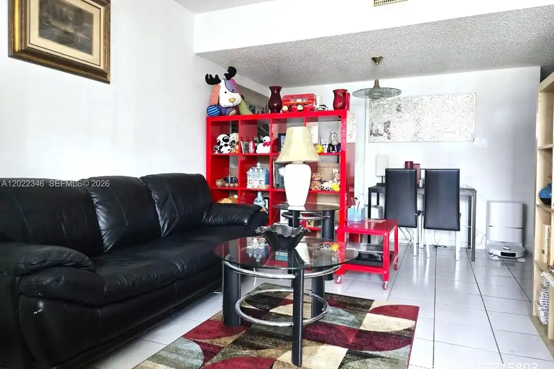 900 SW 104th Ct #B-108 - View 4