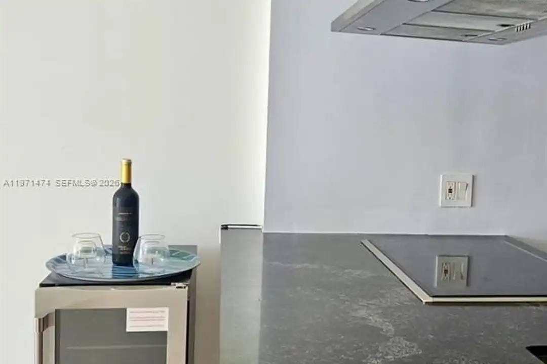 495 Brickell Ave #509 - View 4
