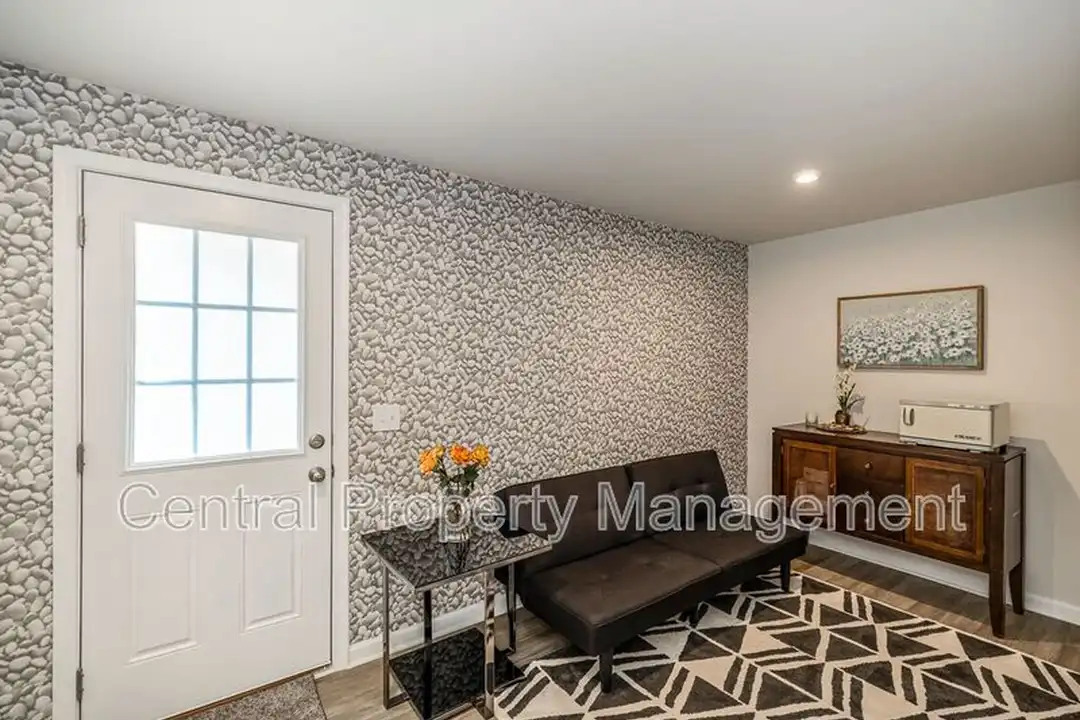 225 Coldwater Creek Ct - View 4