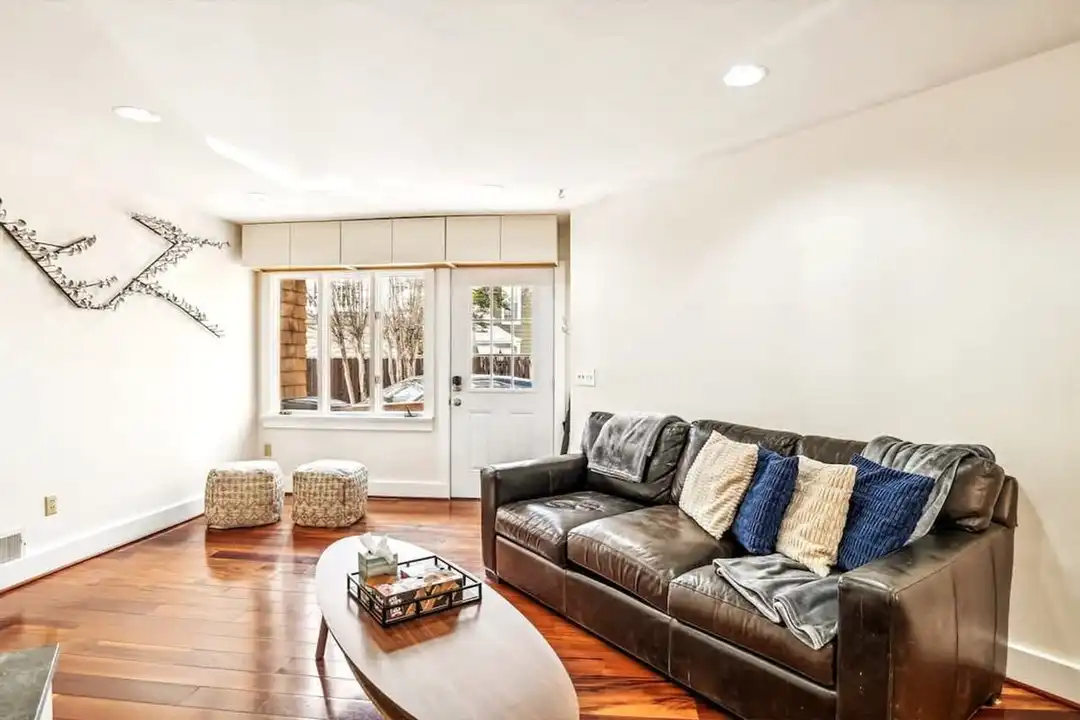 23 Pinkney St unit 1506215P – photo 1