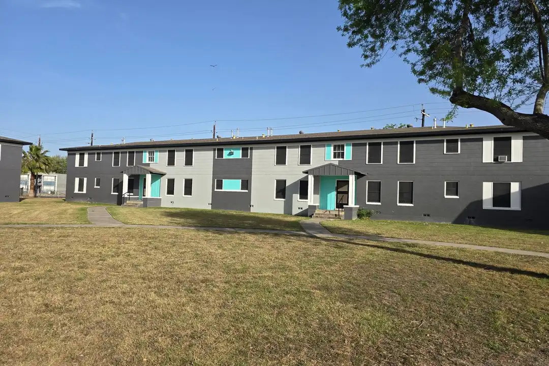 Apartment in Corpus Christi - More