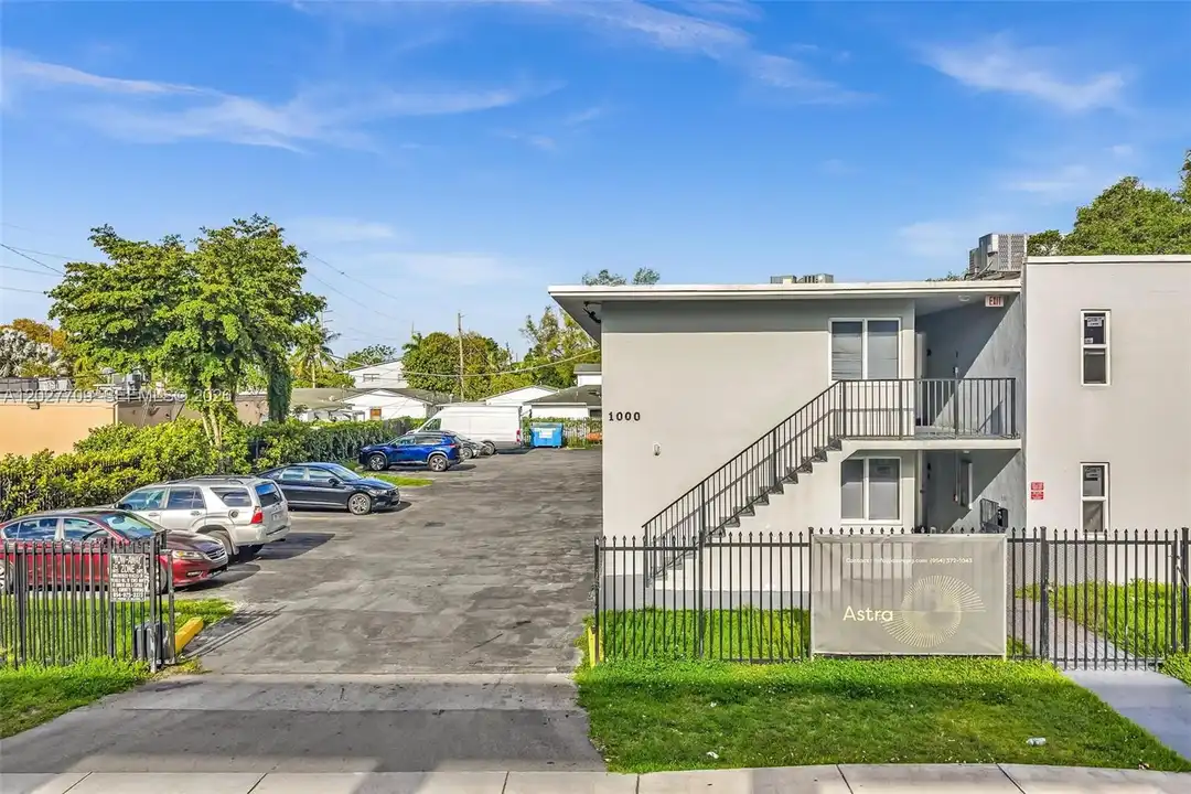 1000 NW 95th Terrace unit 103 - More