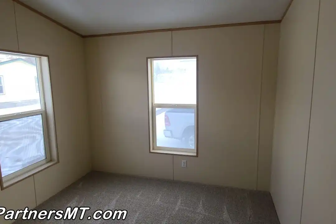 115 Sunlight Ave - More