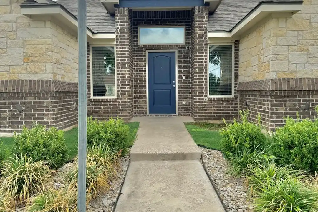 220 Church Ave - View 2
