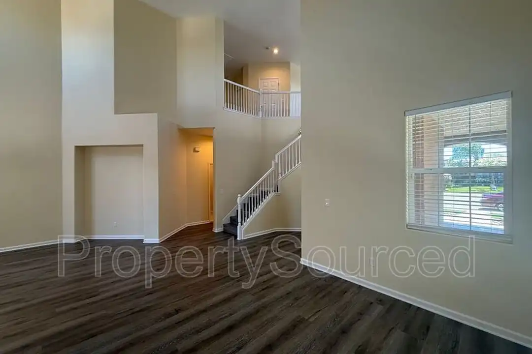 1633 Sparrowhawk St - View 5