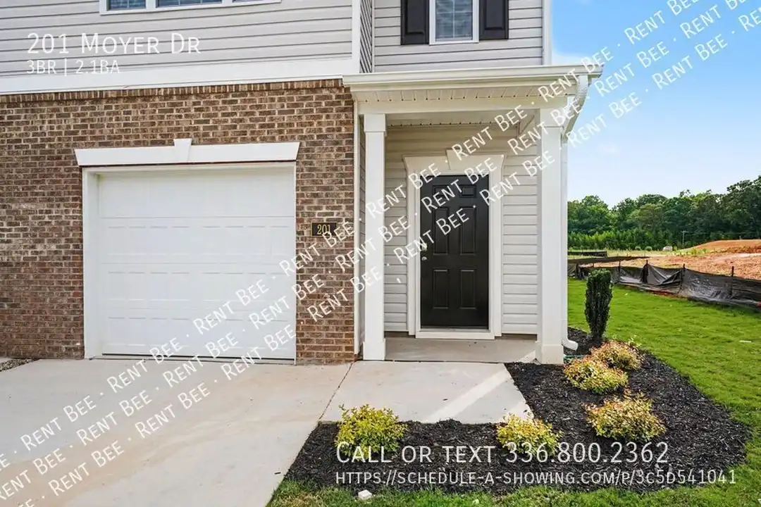201 Moyer Dr - View 2
