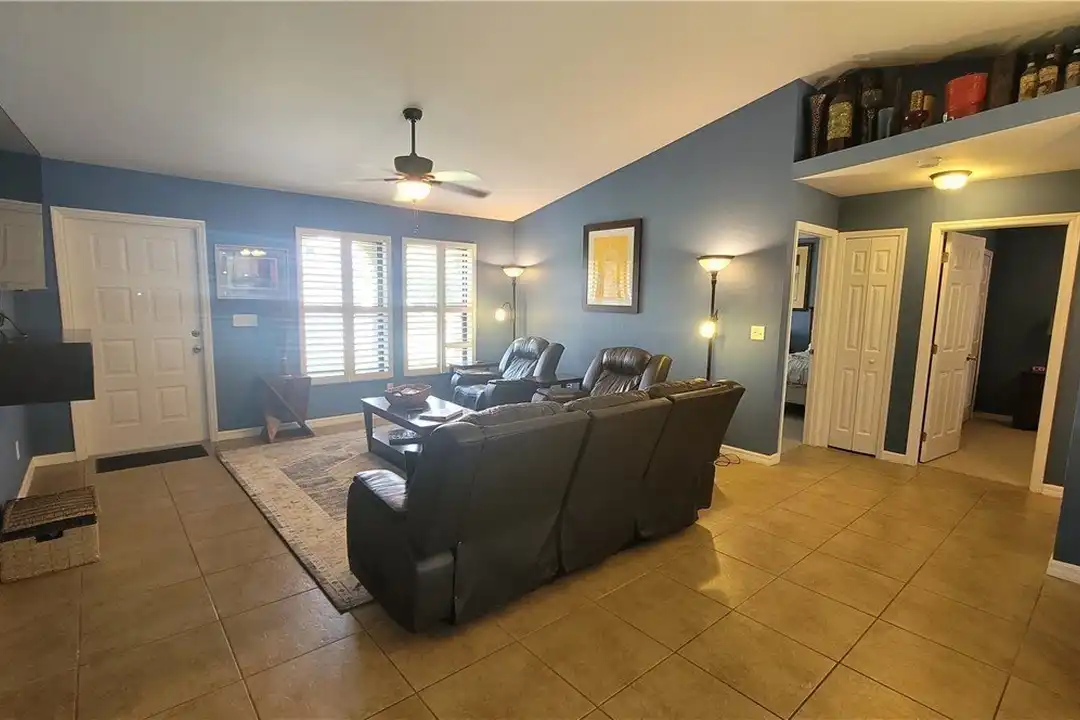 1929 NE 2nd Terrace - View 3