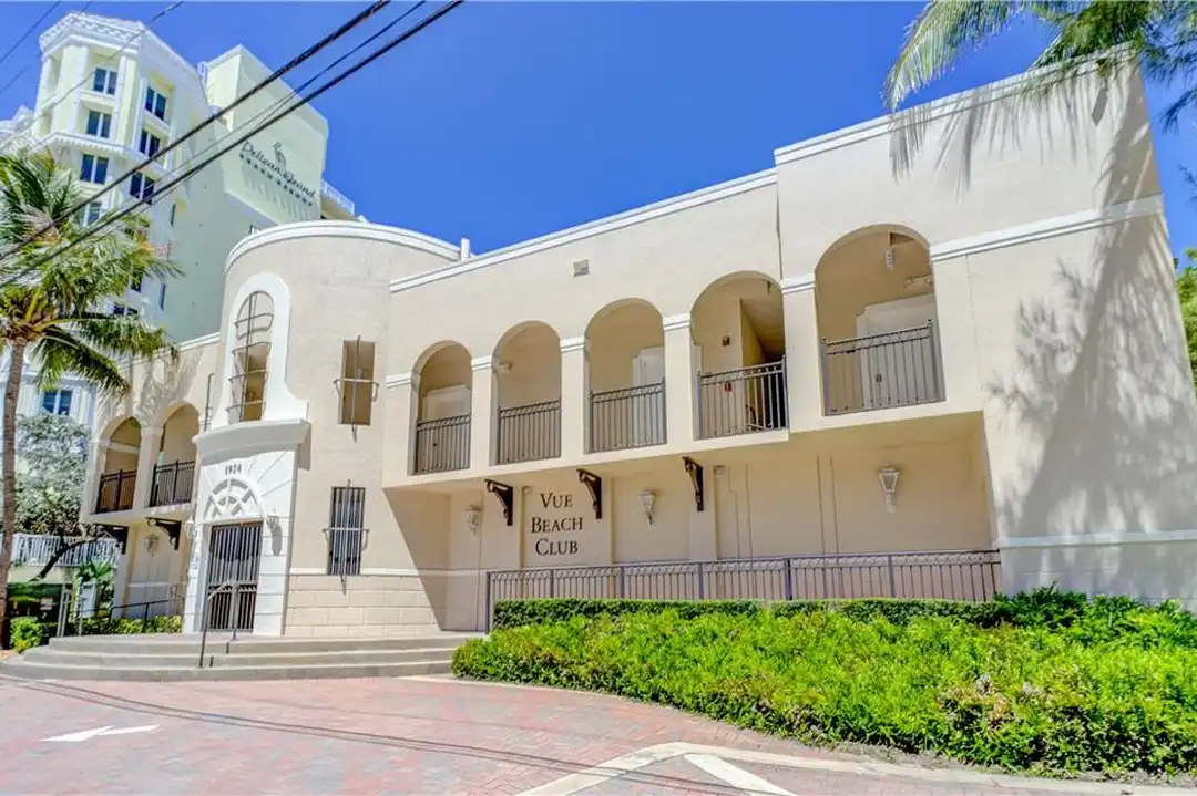 2001 N Ocean Blvd unit 203 - View 4