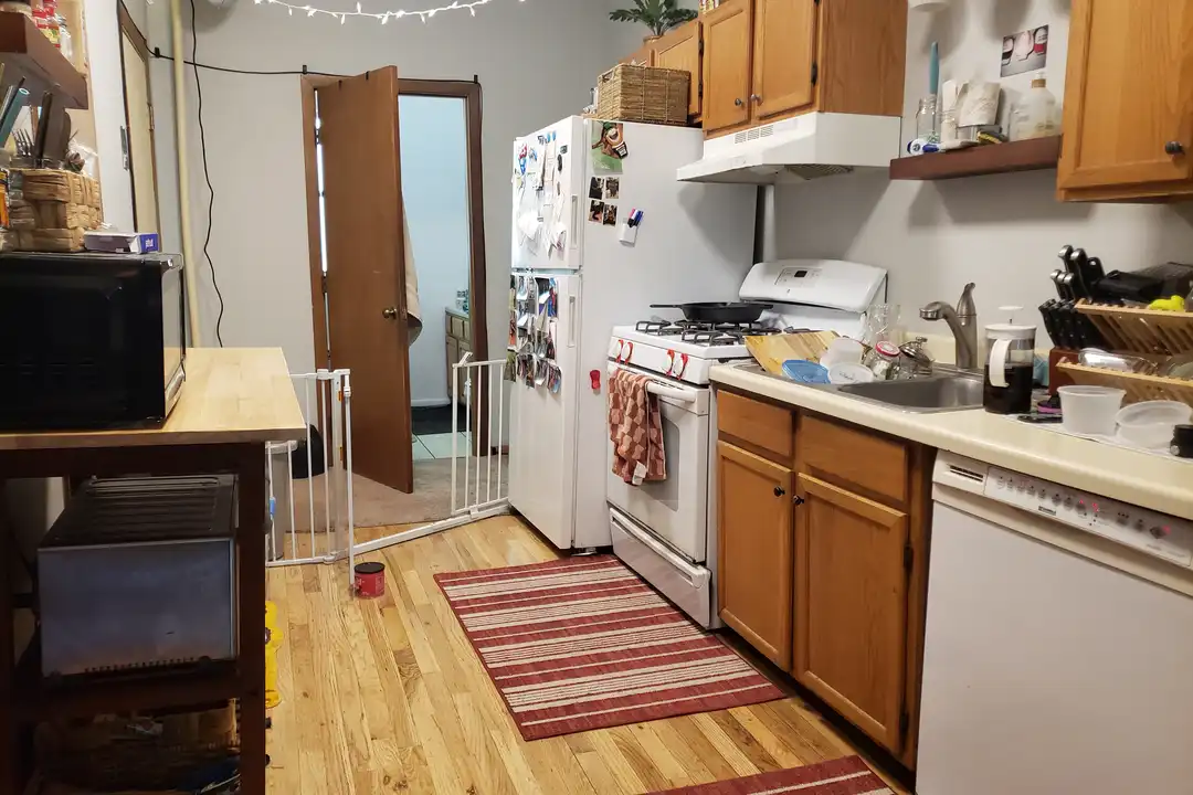 816 E Johnson St - View 5