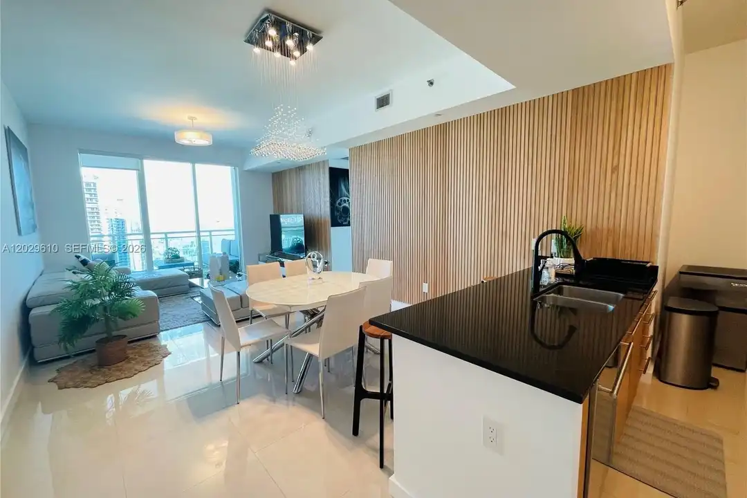 950 Brickell Bay Dr #4400 - View 3