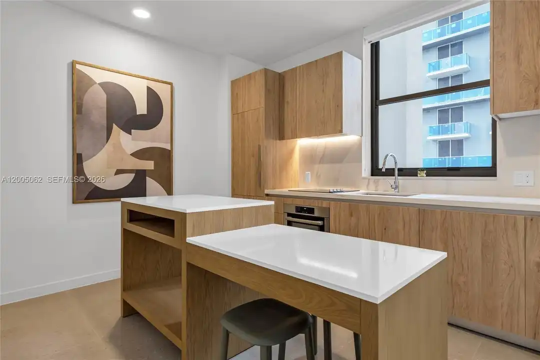 11 NE 6th St #407 – pohled 6