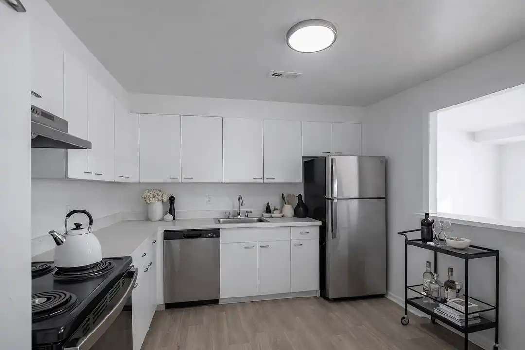 Carlyle Tower Apartments - Southfield, MI – pohled 2