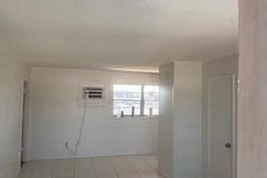 429 Sunrise Dr - View 3