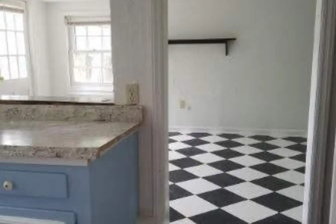 1222B Hillview Rd - View 5