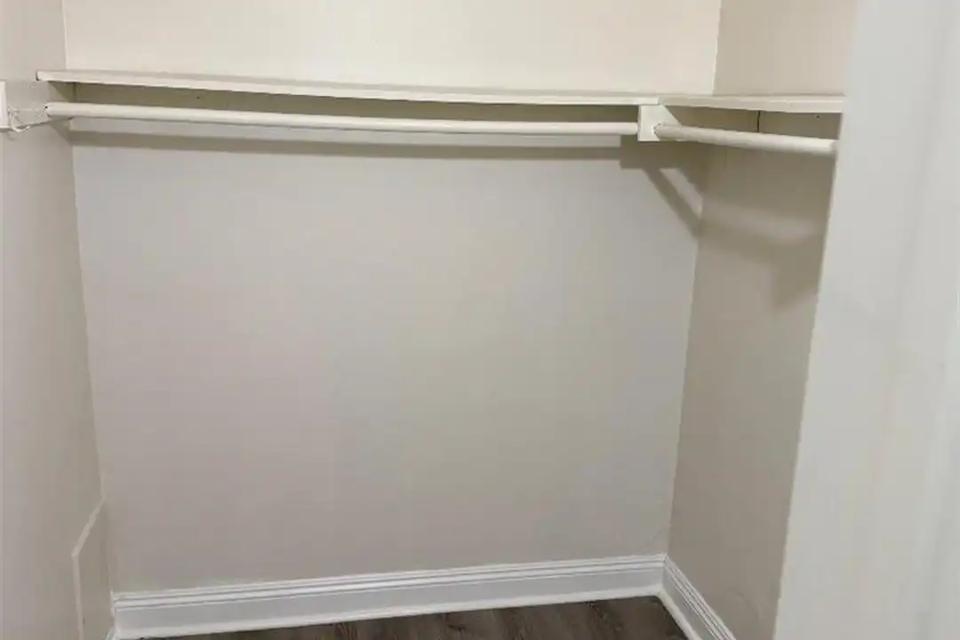 1013 S Tamarack Dr #3 - View 6