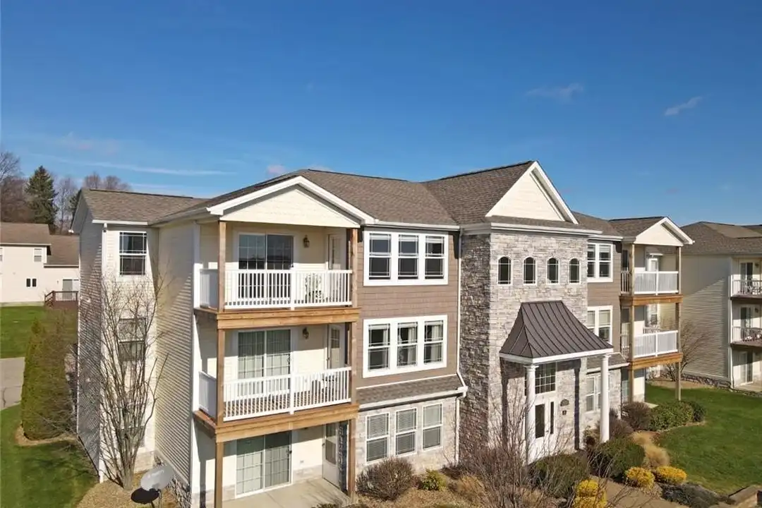 863 Cedar Way unit 605 – photo 1
