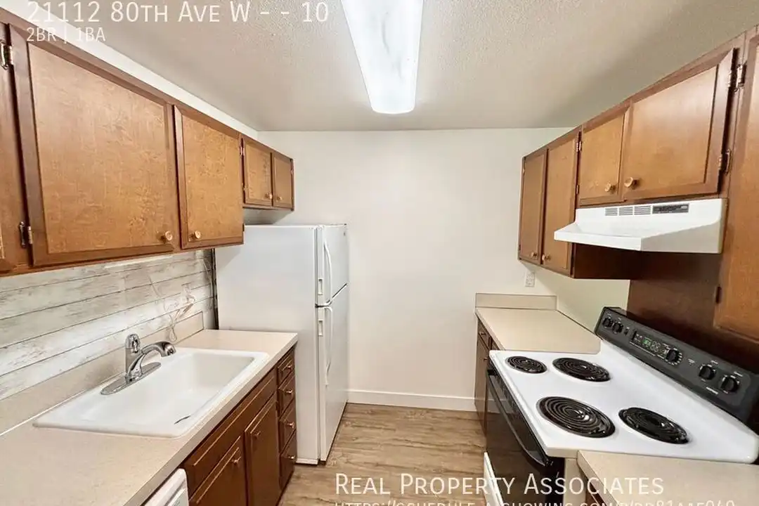 21112 80th Ave W - View 3