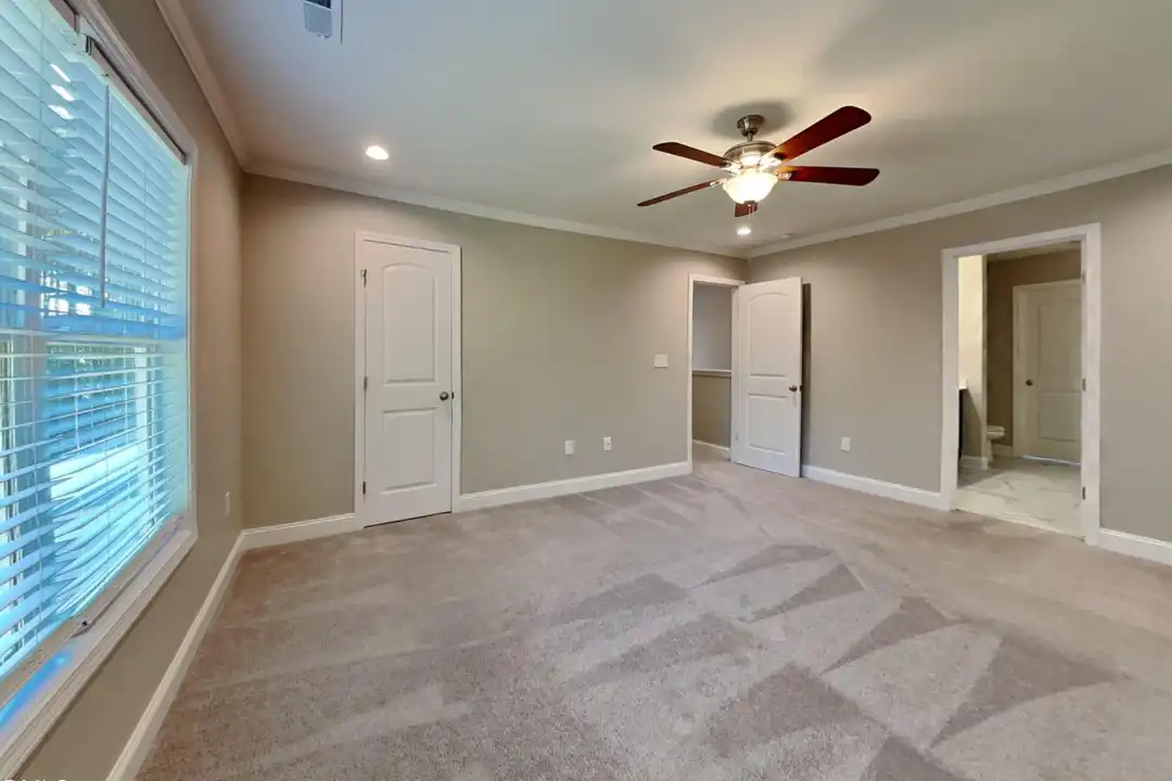 15 E Goodwin Chase Ln - More