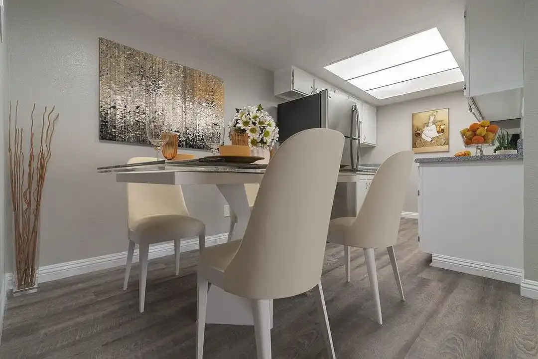 Laurel Heights Apartments – photo 1