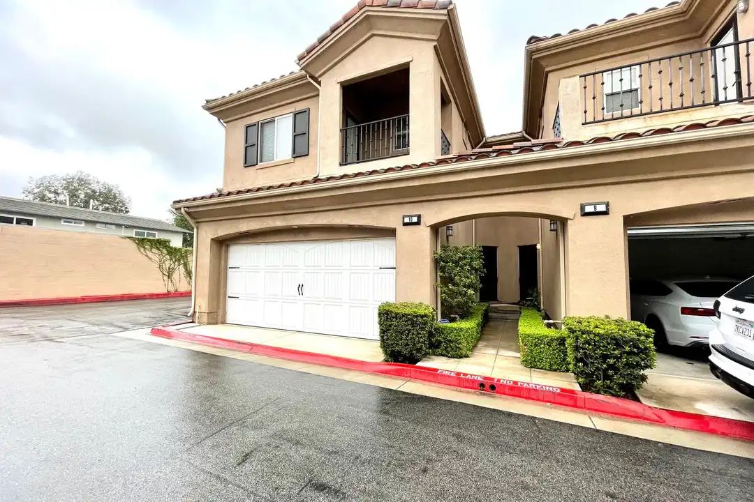 20402 Santa Ana Ave unit 9 - View 3