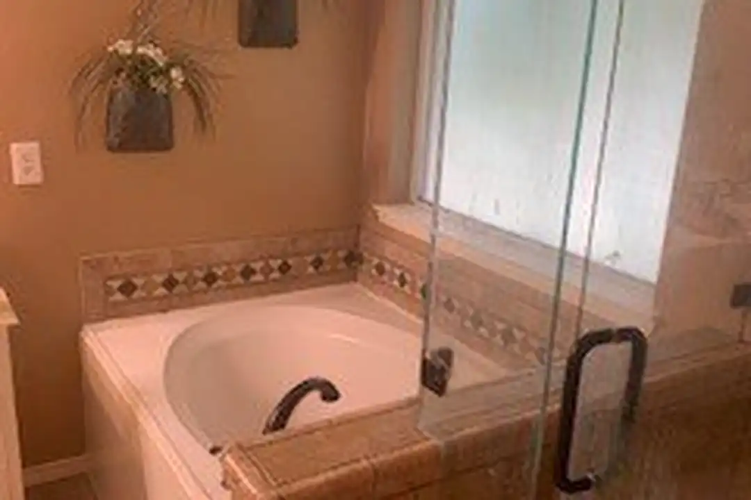 9611 Winter Park Dr - View 3