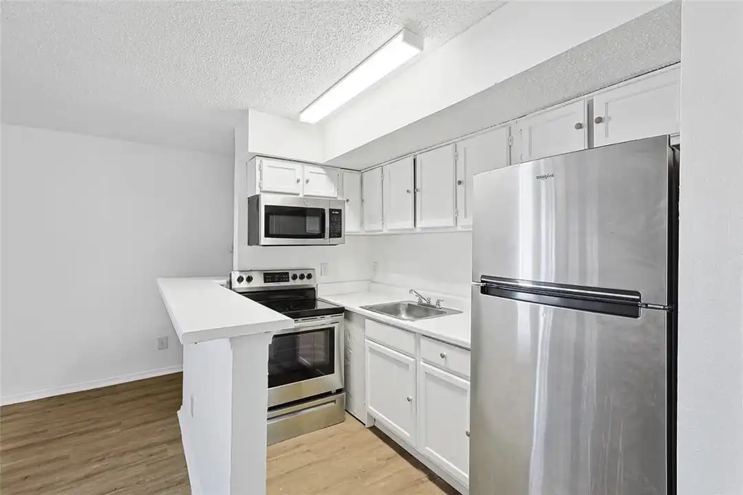 9839 Walnut St - View 3