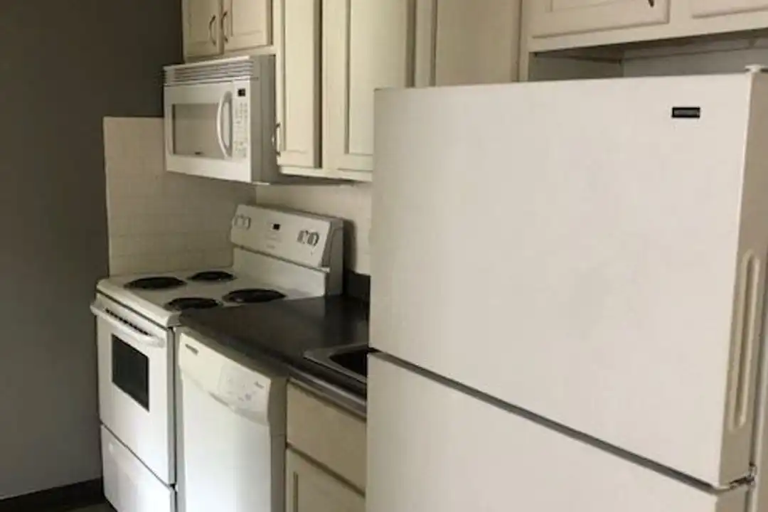 618 S Van Buren St unit 618-04 - View 3