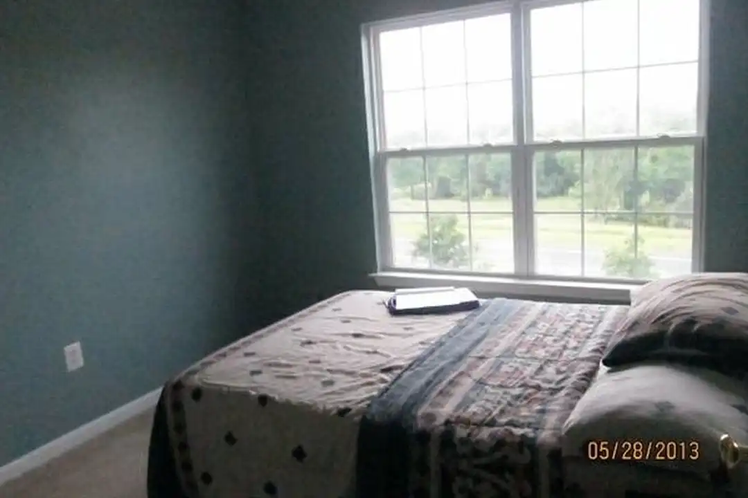 512 Twintree Terrace NE - View 3