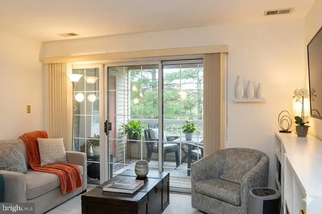 109 Delamere Dr #7 - View 3
