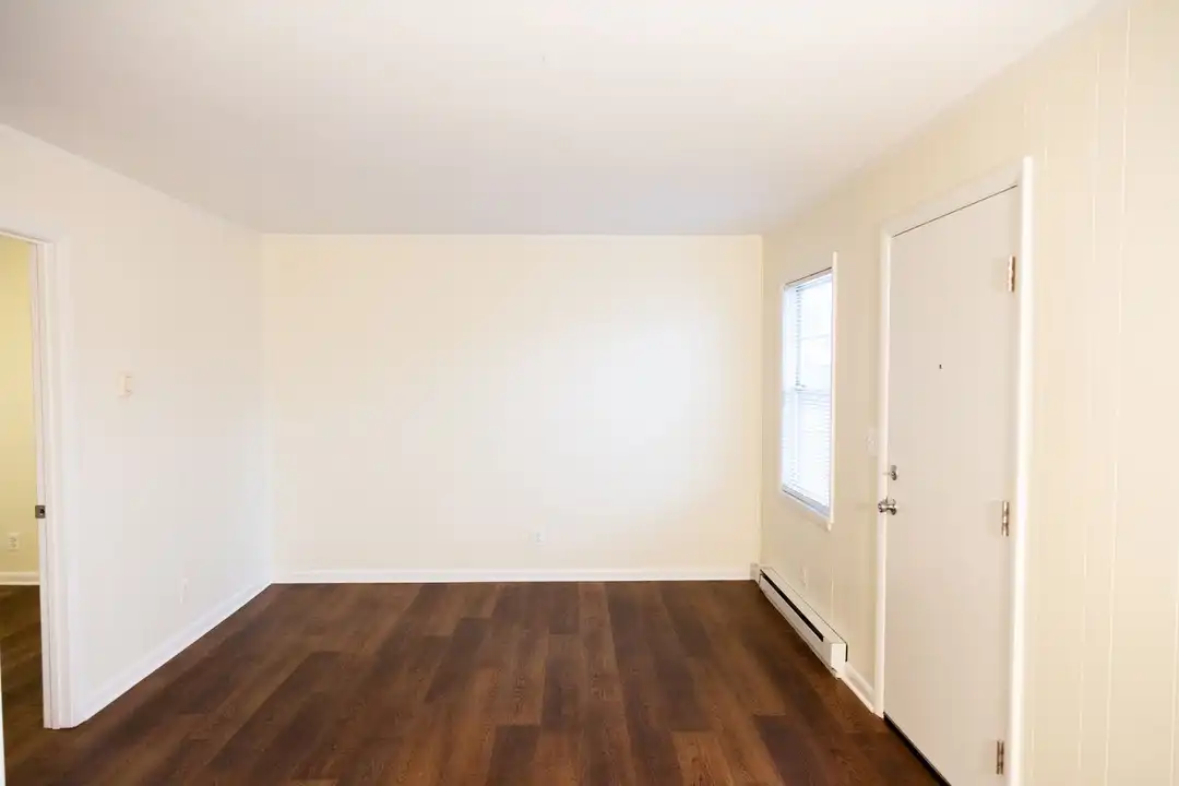 1102 Leonard St unit Apt #5 - View 3