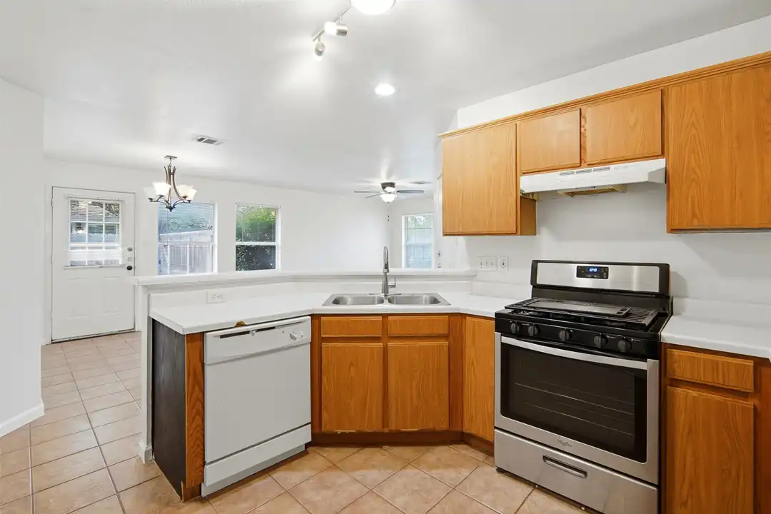 2304 Smith Branch Blvd unit B - More
