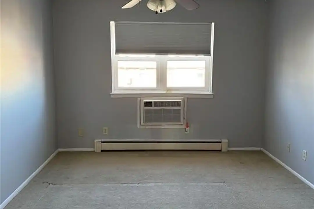 Apartment in Fair Lawn - View 3