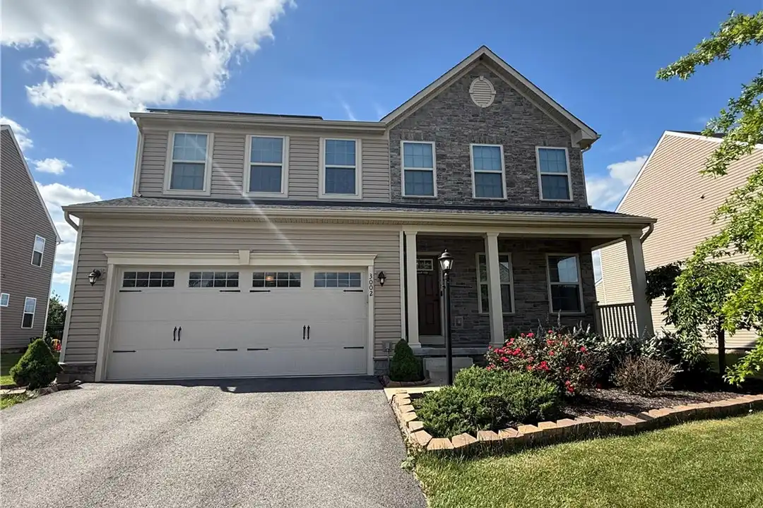 3002 Highpoint Dr – photo 1 of 30