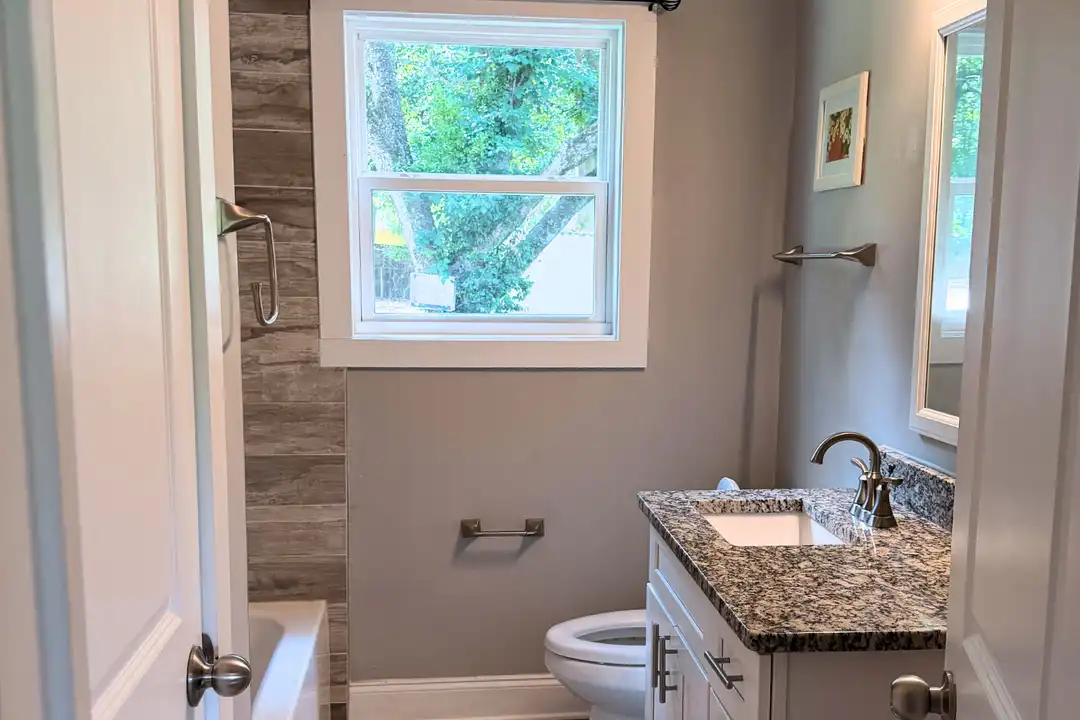 2561 Sylvan Rd - More