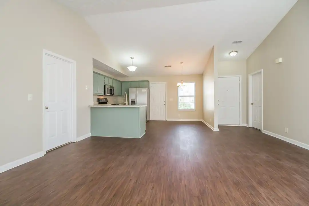1147 Melvin Dr - View 3