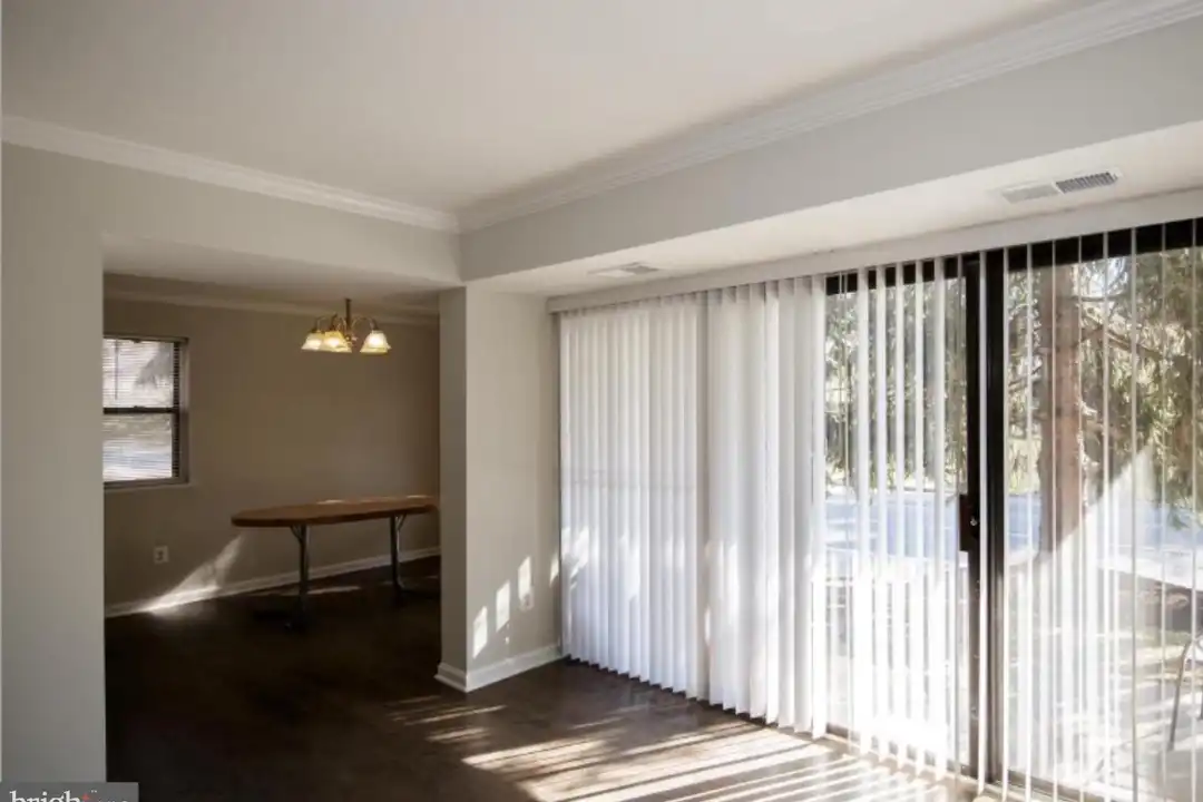 2030 Royal Fern Ct #1A - Reston, VA | Rent.