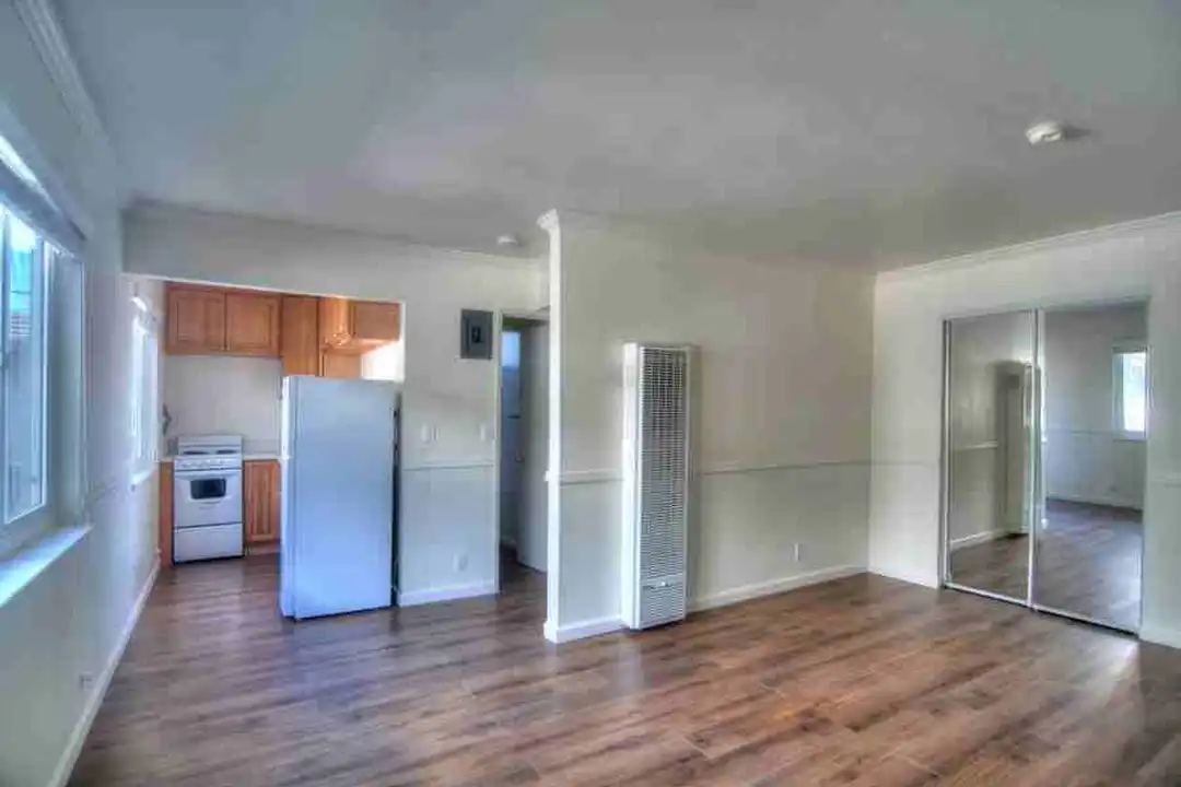 Apartment in Campbell - View 4