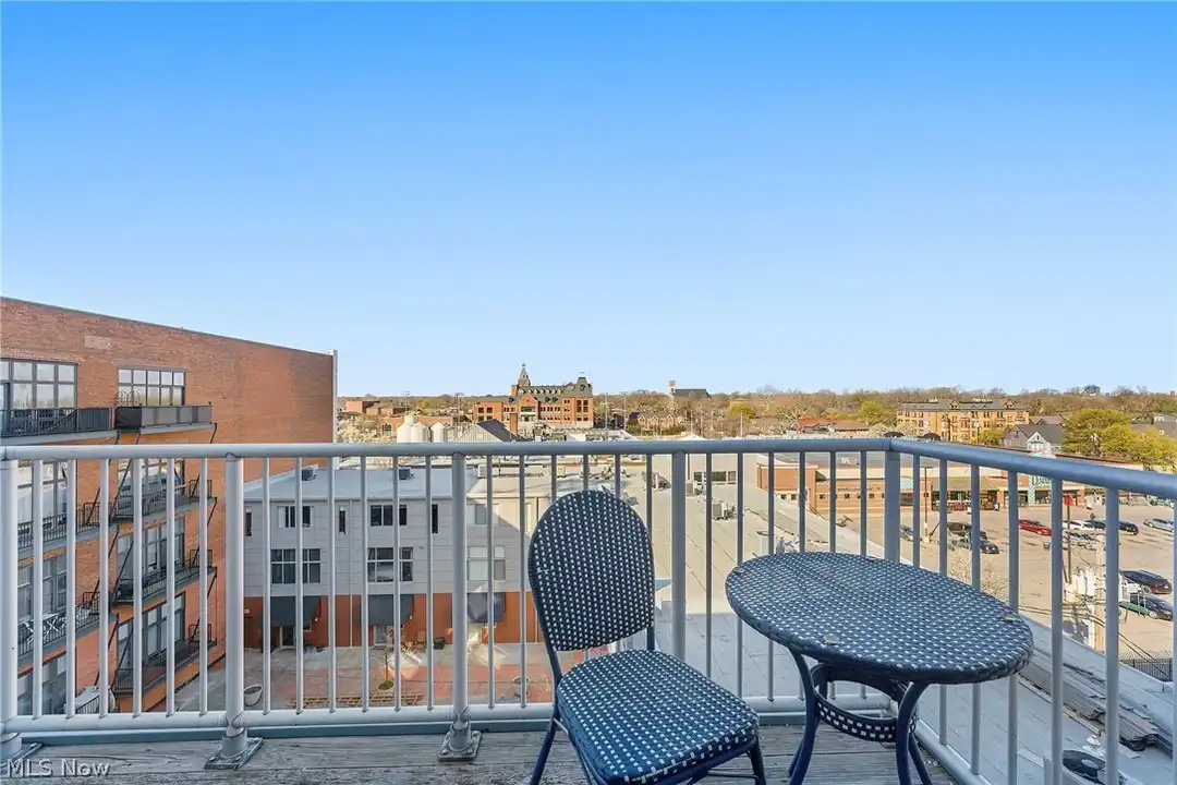 1951 W 26th St unit 514 - View 6